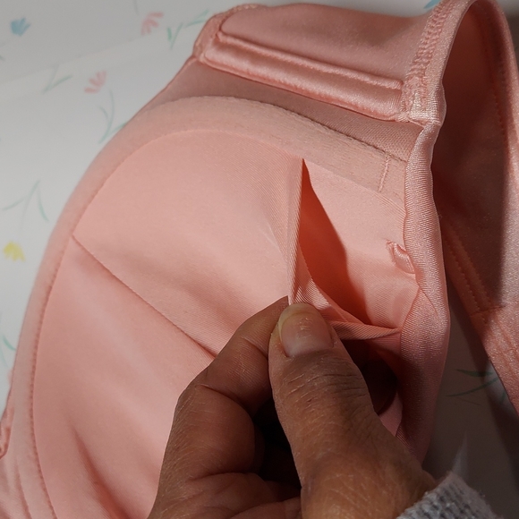VS Peach Swimsuit Bra - Picture 7 of 7